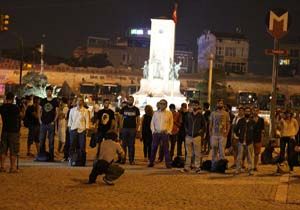 Taksim Meydan nda Bu Kez Farkl Bir Eylem